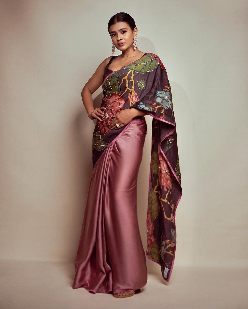 NIHARI : HALF HALF SATIN HANDWORK SAREE