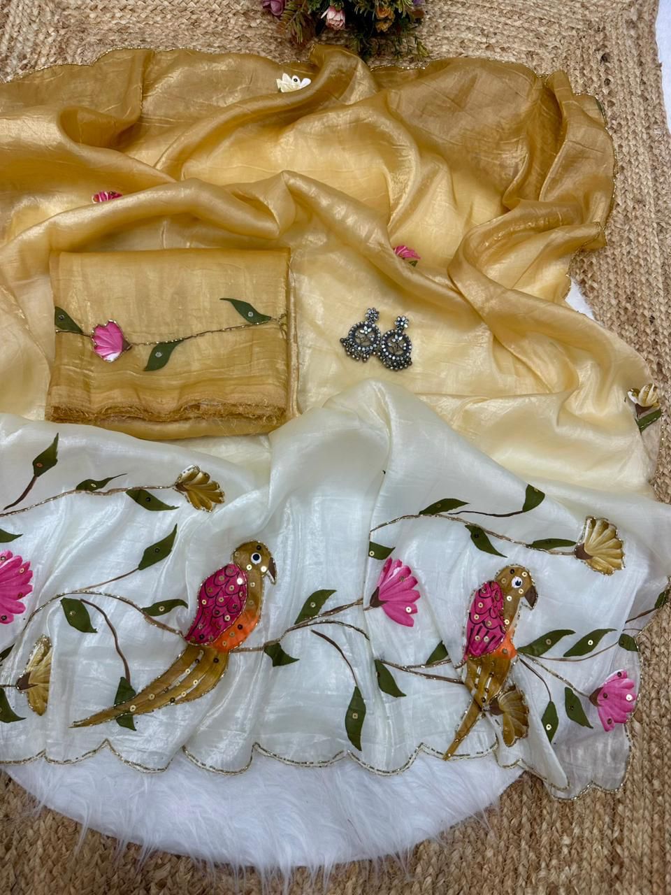 RIVA : DESIGNER GOLD CRUSH PEDING HANDWORK SAREE