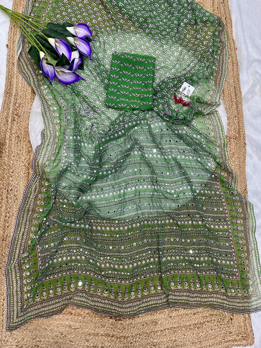 HELI : GREEN COLOR HANDWORK SAREE
